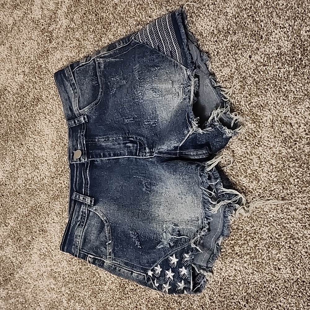 Jean shorts, size medium, 90 % cotton 10% spandex.
